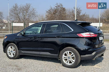 Внедорожник / Кроссовер Ford Edge 2018 в 