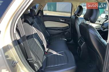 Внедорожник / Кроссовер Ford Edge 2018 в 