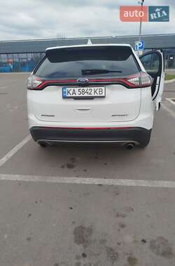 Внедорожник / Кроссовер Ford Edge 2016 в 