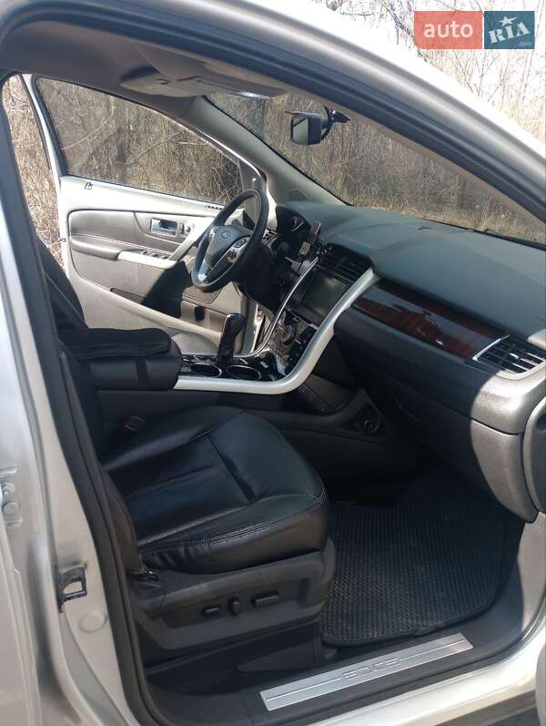 Внедорожник / Кроссовер Ford Edge 2014 в Харькове