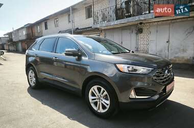Внедорожник / Кроссовер Ford Edge 2019 в 