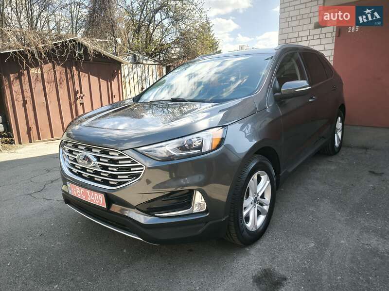 Внедорожник / Кроссовер Ford Edge 2019 в 