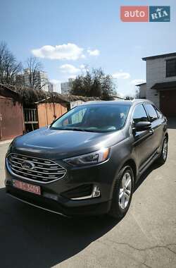 Внедорожник / Кроссовер Ford Edge 2019 в 