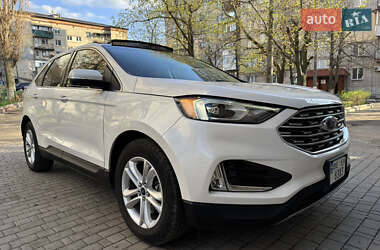 Внедорожник / Кроссовер Ford Edge 2018 в 