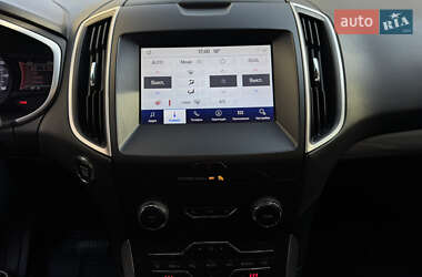 Внедорожник / Кроссовер Ford Edge 2018 в 
