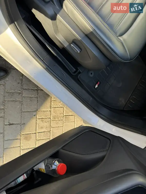 Ford Edge 2018 VIN 2FMPK4J92KBB24250 фото оголошення 30 з 82