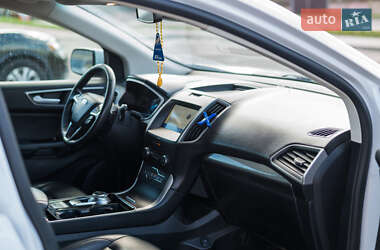 Внедорожник / Кроссовер Ford Edge 2019 в 