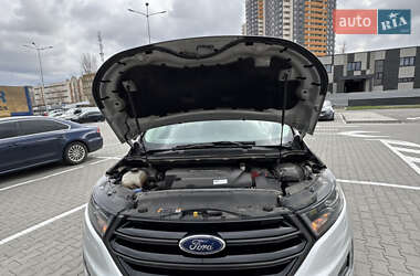 Внедорожник / Кроссовер Ford Edge 2018 в 