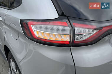 Внедорожник / Кроссовер Ford Edge 2018 в 