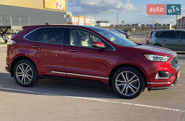 Внедорожник / Кроссовер Ford Edge 2019 в 