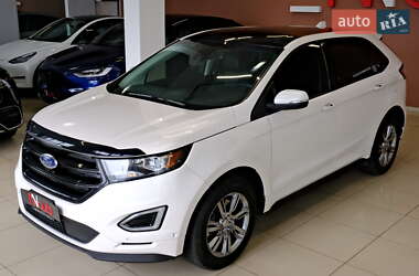Внедорожник / Кроссовер Ford Edge 2017 в 
