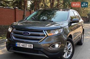 Позашляховик / Кросовер Ford Edge 2015 в 