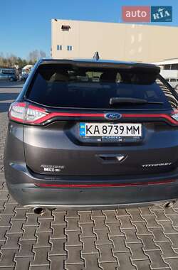 Позашляховик / Кросовер Ford Edge 2018 в 