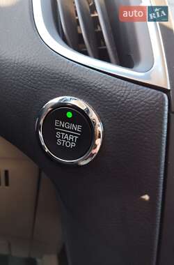 Позашляховик / Кросовер Ford Edge 2018 в 