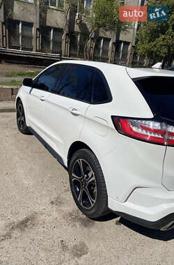 Внедорожник / Кроссовер Ford Edge 2019 в 