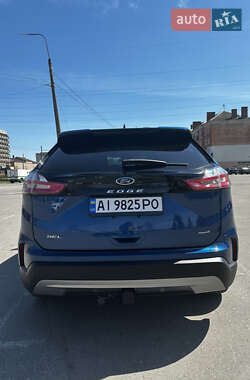 Позашляховик / Кросовер Ford Edge 2022 в 