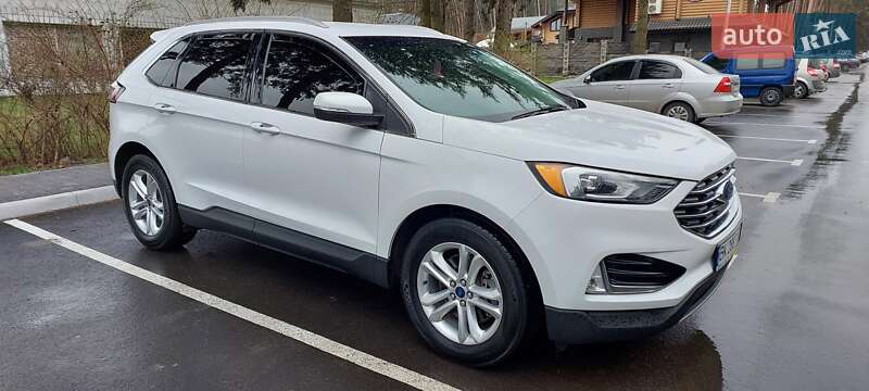 Позашляховик / Кросовер Ford Edge 2019 в Дубні