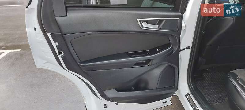 Позашляховик / Кросовер Ford Edge 2019 в Дубні