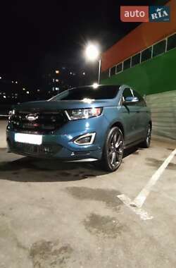 Внедорожник / Кроссовер Ford Edge 2016 в 
