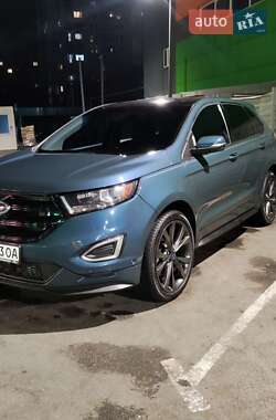 Внедорожник / Кроссовер Ford Edge 2016 в 