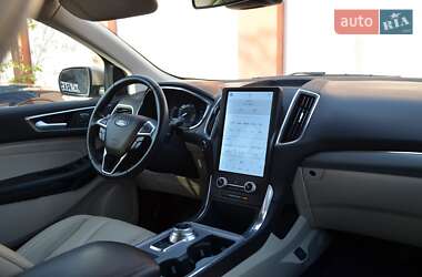 Позашляховик / Кросовер Ford Edge 2021 в 
