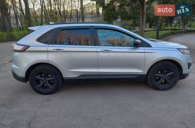 Позашляховик / Кросовер Ford Edge 2017 в 
