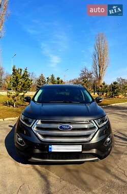 Внедорожник / Кроссовер Ford Edge 2016 в 