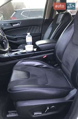 Внедорожник / Кроссовер Ford Edge 2015 в 