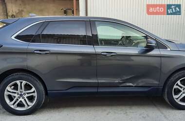 Внедорожник / Кроссовер Ford Edge 2018 в 