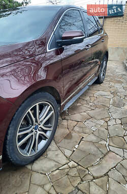 Позашляховик / Кросовер Ford Edge 2019 в Дніпрі