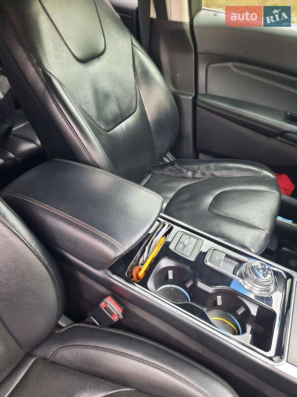Позашляховик / Кросовер Ford Edge 2019 в Дніпрі