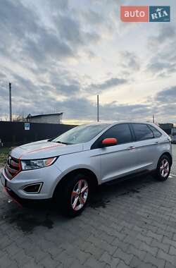 Внедорожник / Кроссовер Ford Edge 2018 в 