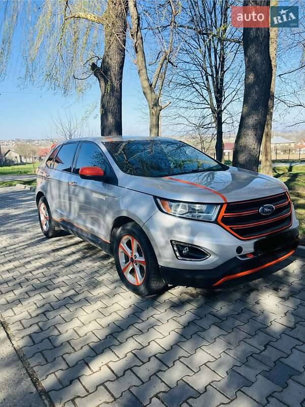 Внедорожник / Кроссовер Ford Edge 2018 в 