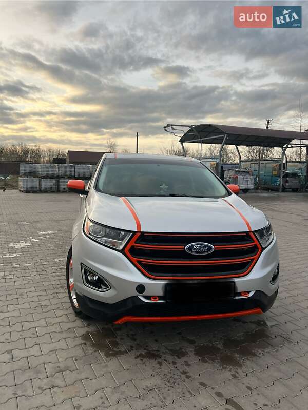 Внедорожник / Кроссовер Ford Edge 2018 в Черновцах