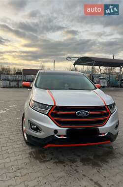 Внедорожник / Кроссовер Ford Edge 2018 в 