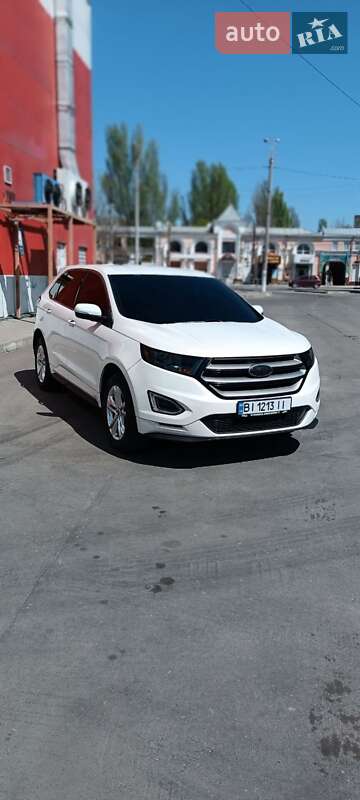 Внедорожник / Кроссовер Ford Edge 2016 в 