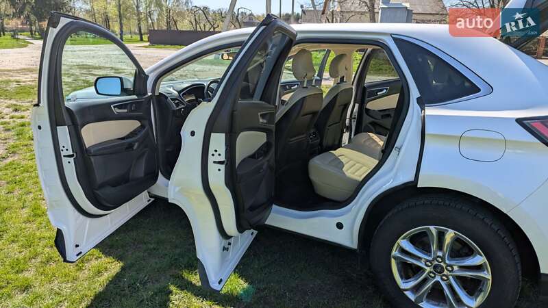 Внедорожник / Кроссовер Ford Edge 2015 в Полонном