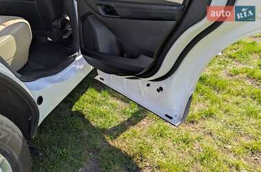Внедорожник / Кроссовер Ford Edge 2015 в 