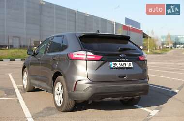 Внедорожник / Кроссовер Ford Edge 2021 в 