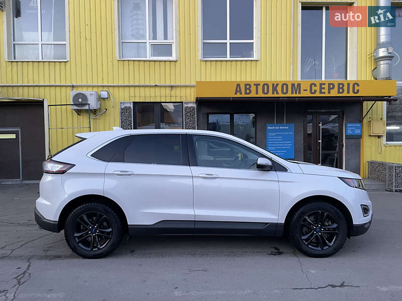 Ford Edge 2015