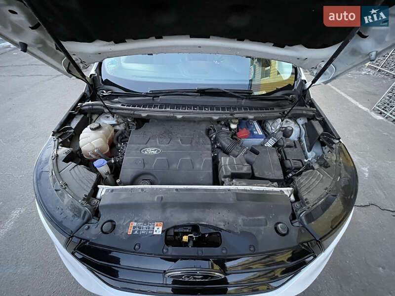 Внедорожник / Кроссовер Ford Edge 2015 в Чернигове