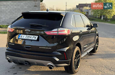 Позашляховик / Кросовер Ford Edge 2019 в 