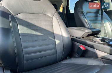 Внедорожник / Кроссовер Ford Edge 2016 в 