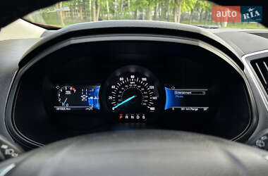 Внедорожник / Кроссовер Ford Edge 2022 в 
