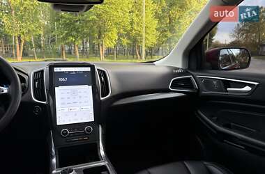 Внедорожник / Кроссовер Ford Edge 2022 в 