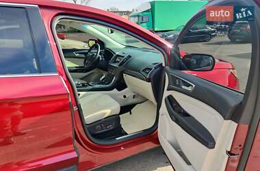 Внедорожник / Кроссовер Ford Edge 2016 в 