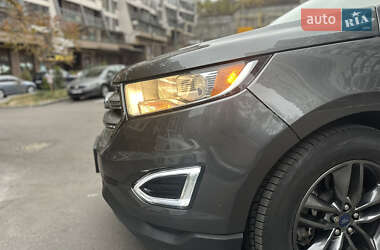 Позашляховик / Кросовер Ford Edge 2017 в 