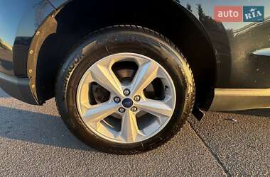 Позашляховик / Кросовер Ford Edge 2017 в 