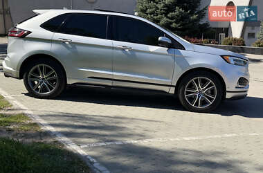 Внедорожник / Кроссовер Ford Edge 2019 в 