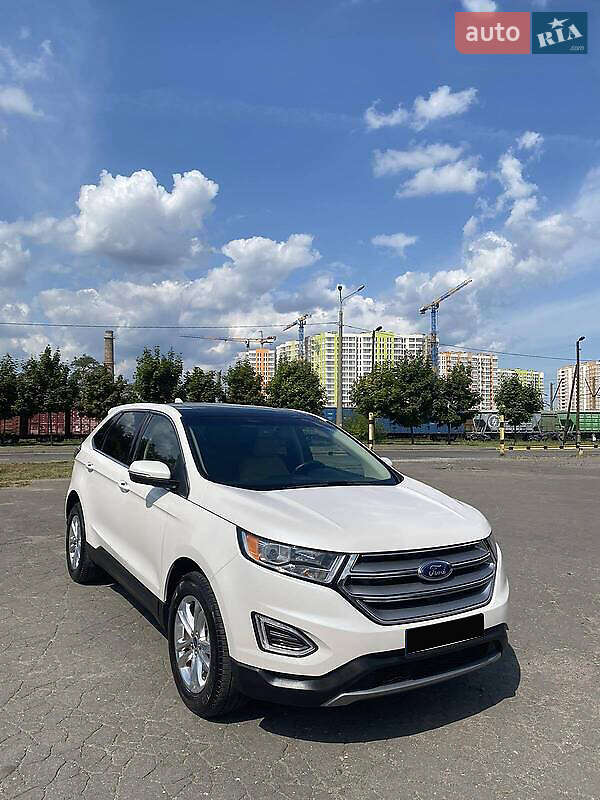 Внедорожник / Кроссовер Ford Edge 2018 в 